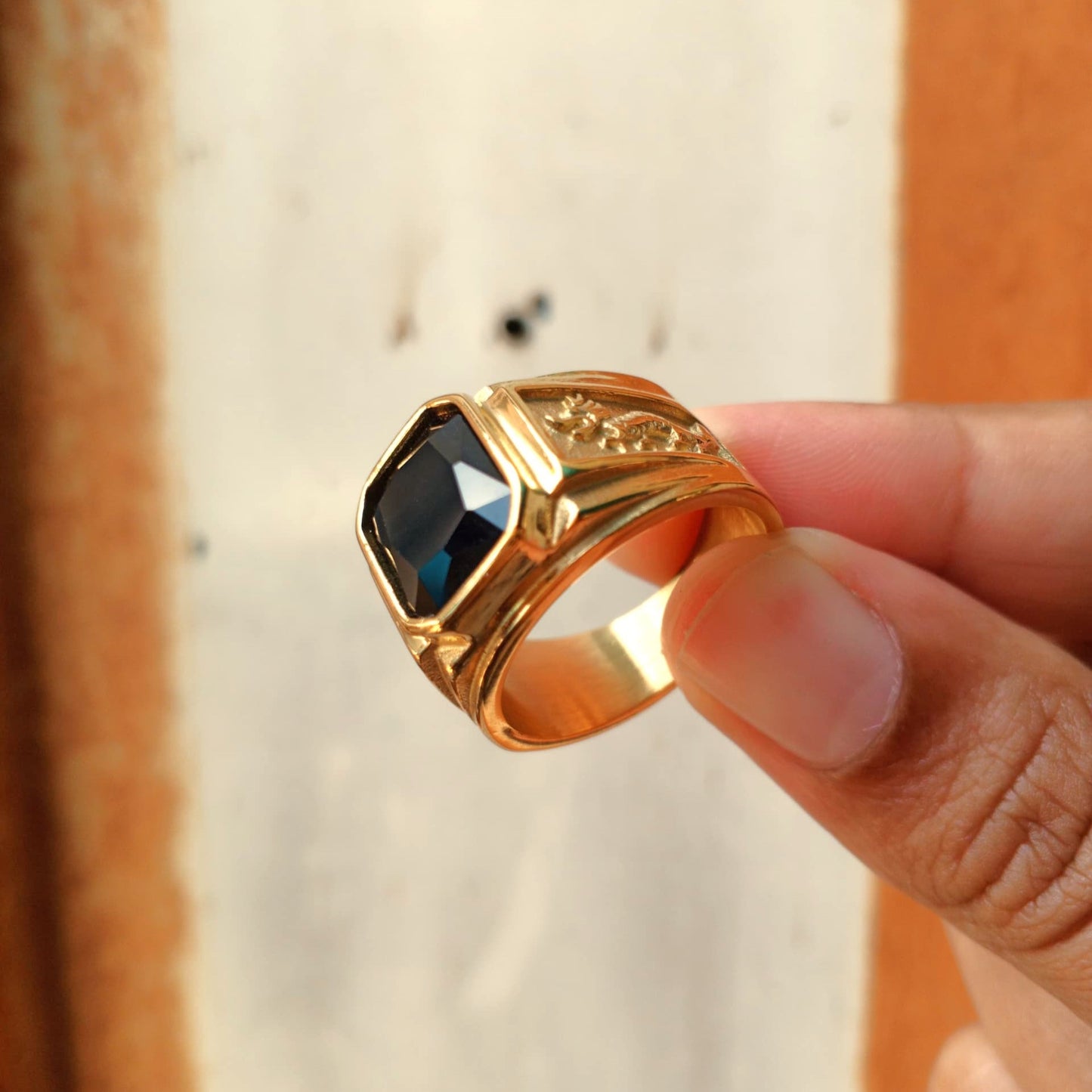 ANILLO DRAGON PIEDRA NEGRA