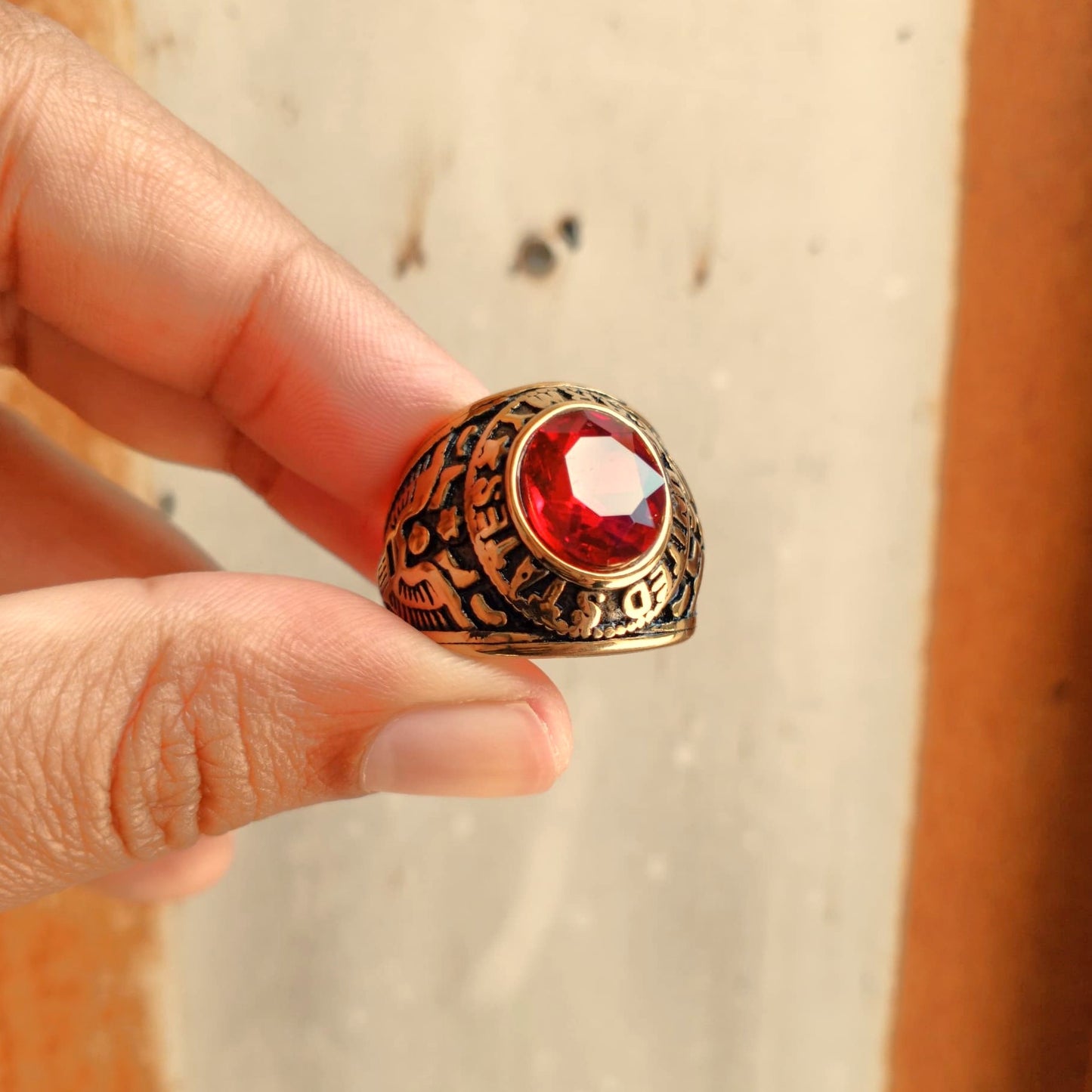 ANILLO ARMY PIEDRA ROJA