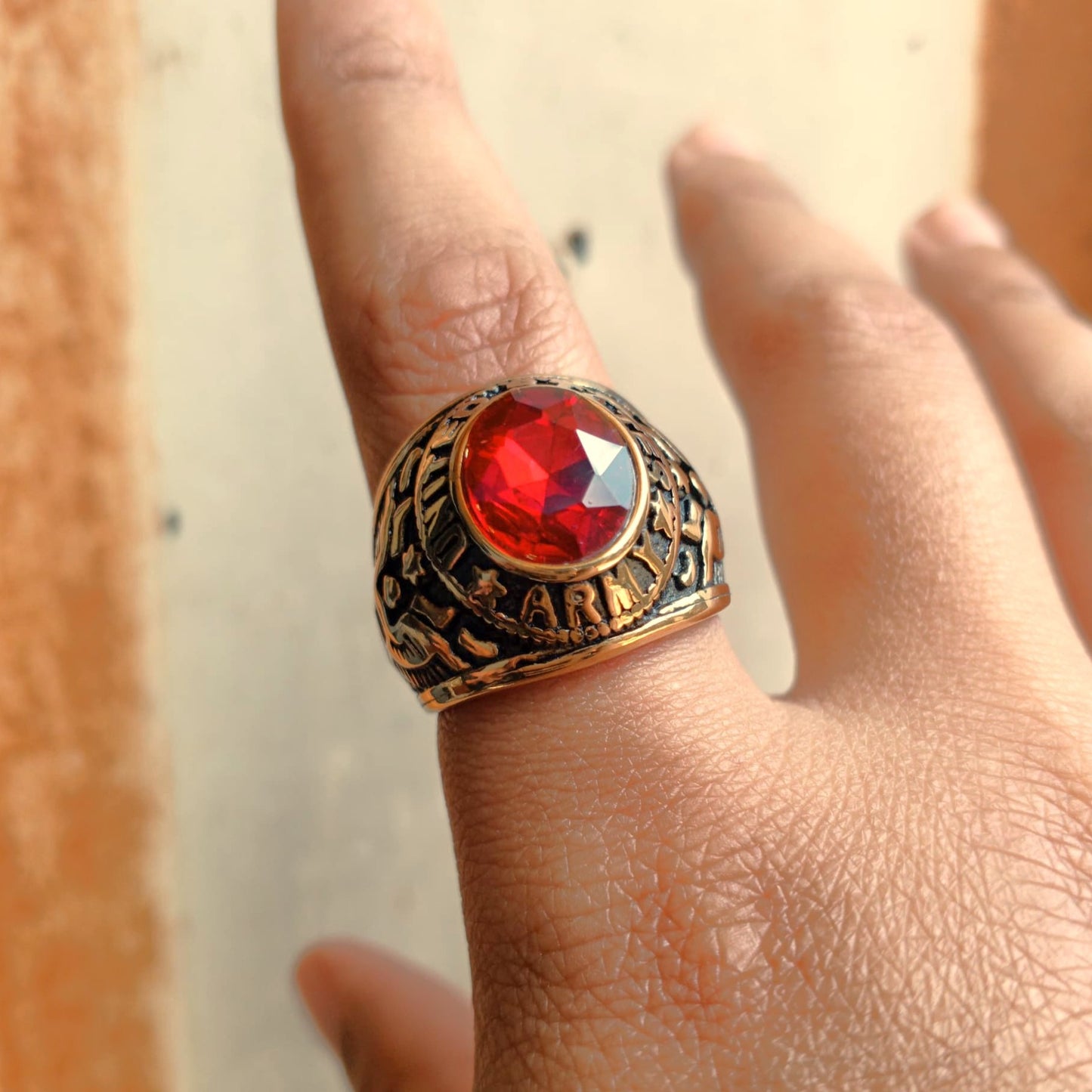 ANILLO ARMY PIEDRA ROJA