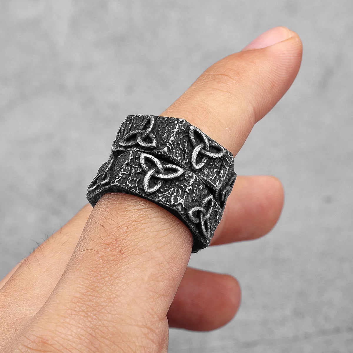 ANILLO LISO NUDO VIKINGO