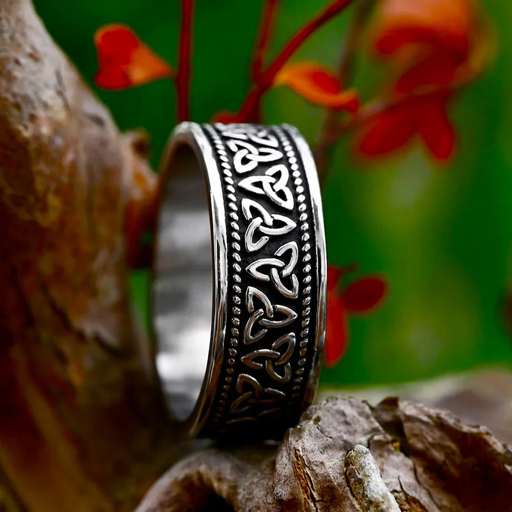 ANILLO LISO VIKINGO NUDO