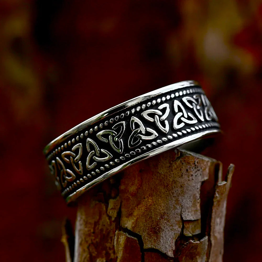 ANILLO LISO VIKINGO NUDO